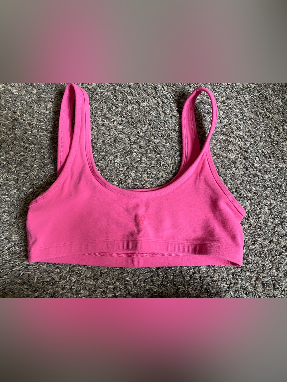aritzia sonic pink workout top